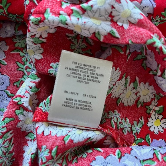 Anthropologie 49 of 52 Conversations Red Floral Blouse Medium - Picture 7 of 9